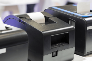 Cum schimbi corect un ribon pentru imprimantă și eviți erorile de printare 